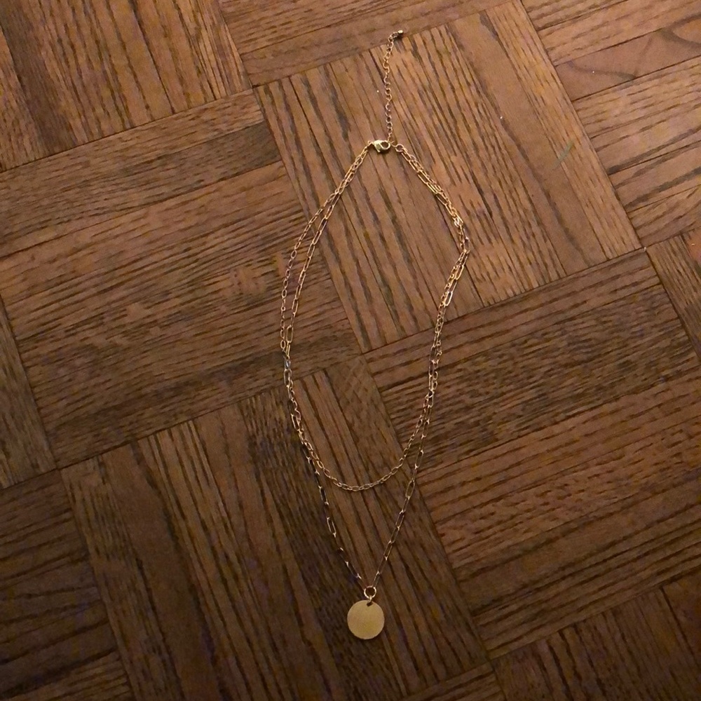 Gold tone double strand necklace, never worn! NWT!